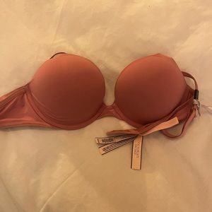 NWT Victoria’s secret bra 34C 💗💗